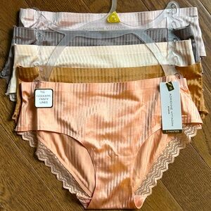 NWT ADRIENNE VITTADINI sS 5 pk bikini underwear-soft & silky-no show panty lines